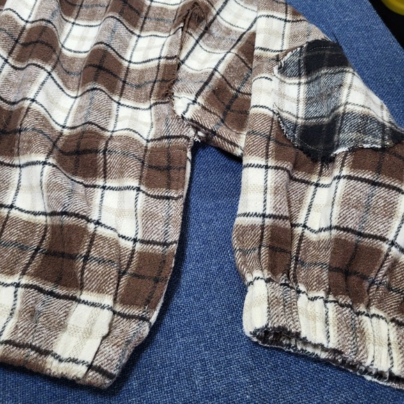 POL Chocolate Plaid Flannel Cropped Zip Up Hoodie Distressed Patched Size L - Picture 2 of 10